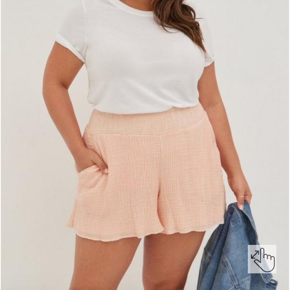 Torrid 5 Inch Textured Gauze High-Rise Short